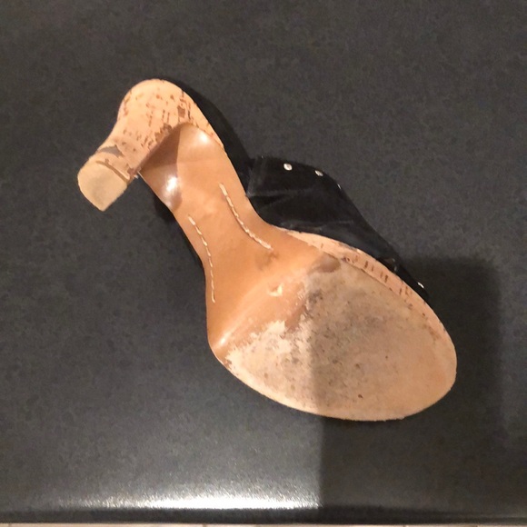 Shoes - Picture 4 of 4